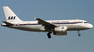 Photo of OY-KBO - Airbus A319-132 operated by SAS Scandinavian Airlines