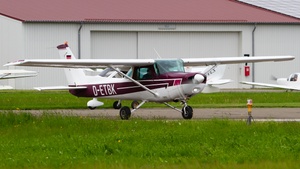Photo of D-ETBK - Cessna 152 operated by Bundeswehr Sportfluggruppe Niederstetten