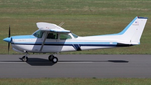 Photo of N5526R - Cessna 172RG Cutlass RG II operated by Private