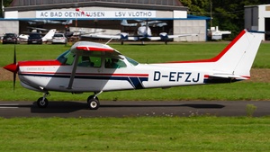 Photo of D-EFZJ - Cessna 172RG Cutlass RG II operated by Private
