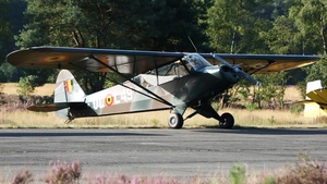 Photo of OO-LGB - Piper L-18C Super Cub operated by Motorvliegclub Brasschaat