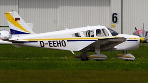 Photo of D-EEHO - Piper PA-28-140 Cherokee operated by Private