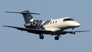 Photo of D-CHMS - Pilatus PC-24 operated by Platoon Aviation