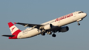 Photo of OE-LBE - Airbus A321-211 operated by Austrian Airlines