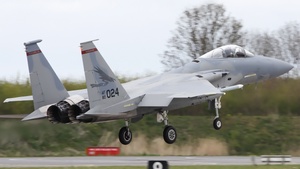 Photo of 80-0024 - McDonnell Douglas F-15C Eagle operated by US Air Force