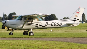Photo of D-EDGG - Reims-Cessna F152 operated by FFL Flugschule