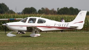 Photo of F-GYFF - Cirrus SR20 G1 operated by Aéroclub Lognes Sadi Lecointe