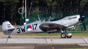 Photo of PH-OUQ - Supermarine 361 Spitfire Mk.IXb operated by Royal Netherlands Air Force Historic Flight