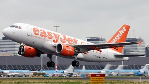 Photo of G-EZAA - Airbus A319-111 operated by easyJet