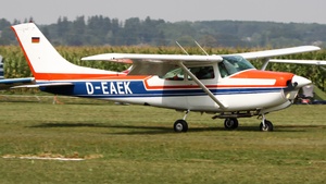 Photo of D-EAEK - Reims-Cessna FR182 Skylane RG operated by Luftsport-Club Dümpel