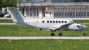 Photo of 168205 - Beechcraft UC-12W Huron operated by US Marine Corps
