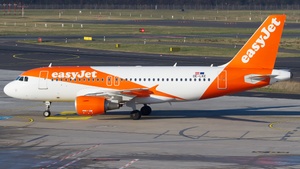 Photo of OE-LKE - Airbus A319-111 operated by easyJet Europe