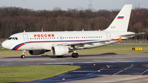 Photo of EI-ETP - Airbus A319-111 operated by Rossiya Airlines