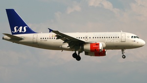 Photo of OY-KBR - Airbus A319-131 operated by SAS Scandinavian Airlines