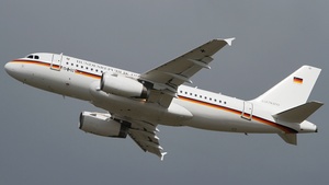 Photo of 15+02 - Airbus A319-133(CJ) operated by German Air Force
