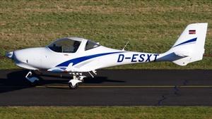 Photo of D-ESXT - Aquila A210 operated by Hanseatischer Fliegerclub Frankfurt