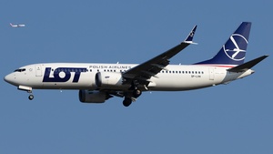 Photo of SP-LVH - Boeing 737 MAX 8 operated by LOT Polish Airlines