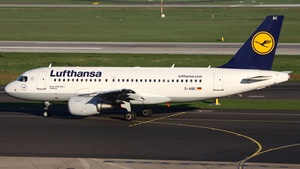 Photo of D-AIBC - Airbus A319-112 operated by Lufthansa