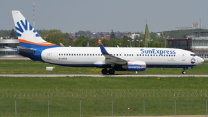 Photo of D-ASXB - Boeing 737-8Z9 operated by SunExpress Germany