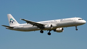 Photo of F-GYAZ - Airbus A321-111 operated by Air Méditerranée