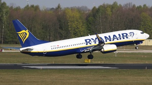 Photo of SP-RSU - Boeing 737-8AS operated by Ryanair Sun