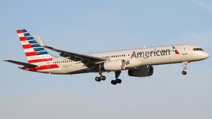 Photo of N201UU - Boeing 757-2B7 operated by American Airlines