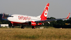 Photo of D-AHXB - Boeing 737-7K5 operated by Air Berlin (opb TUIfly)