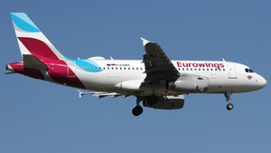 Photo of D-AGWH - Airbus A319-132 operated by Eurowings