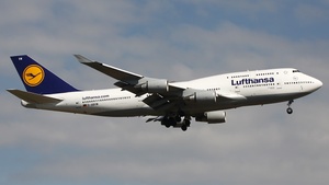 Photo of D-ABVW - Boeing 747-430 operated by Lufthansa