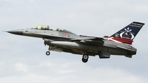 Photo of ET-210 - General Dynamics F-16BM Fighting Falcon operated by Royal Danish Air Force