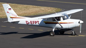 Photo of D-EFPT - Reims-Cessna F152 II operated by Air Alliance Flight Center