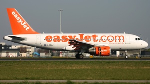 Photo of G-EZAJ - Airbus A319-111 operated by easyJet