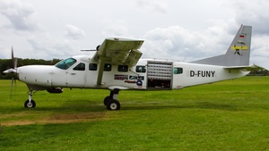Photo of D-FUNY - Cessna 208B Grand Caravan operated by Paranodon Fallschirmsport