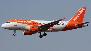 Photo of OE-LQE - Airbus A319-111 operated by easyJet Europe