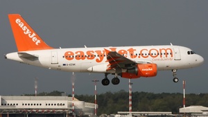 Photo of G-EZAK - Airbus A319-111 operated by easyJet