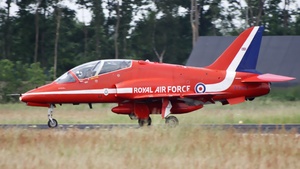 Photo with serial 312100/100 - British Aerospace Hawk T1A