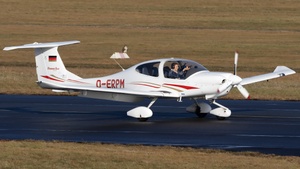Photo of D-ERPM - Diamond DA40 Diamond Star operated by ACC Flug