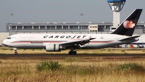 Photo with serial 22319 - Boeing 767-223(BDSF)
