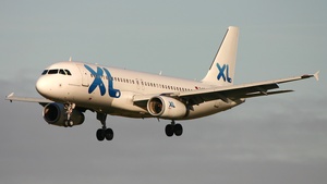 Photo with serial 2500 - Airbus A320-232