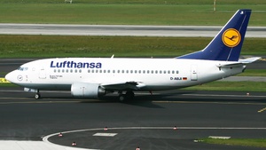 Photo with serial 25358 - Boeing 737-530