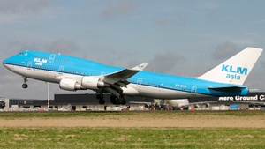 Photo of PH-BFD - Boeing 747-406(M) operated by KLM Asia