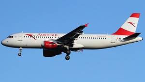 Photo of D-ABZJ - Airbus A320-216 operated by Austrian Airlines (opb Air Berlin)