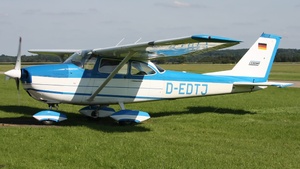 Photo of D-EDTJ - Reims-Cessna F172H Skyhawk operated by Private