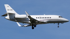 Photo with serial 365 - Dassault Falcon 2000LX
