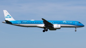 Photo of PH-NXZ - Embraer ERJ-195-E2 operated by KLM Cityhopper