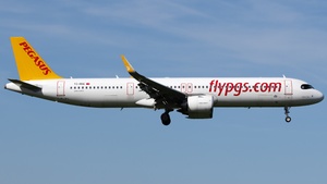 Photo of TC-RDE - Airbus A321-251NX operated by Pegasus Airlines