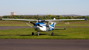 Photo of D-ERYU - Reims-Cessna F172M Skyhawk operated by AIRBUS Flugsportgruppe Bremen