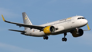 Photo of EC-NCS - Airbus A320-271N operated by Vueling