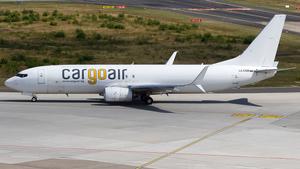 Boeing 737-8K5(SF)