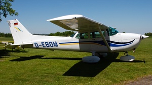 Photo of D-EBDM - Cessna 172P Skyhawk II operated by Flugschule Tannheim